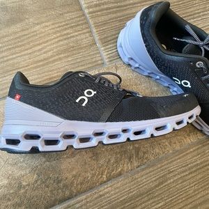On Cloudstratus Size 9
